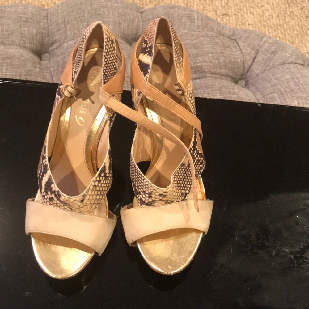9 W.  Boutique shoes